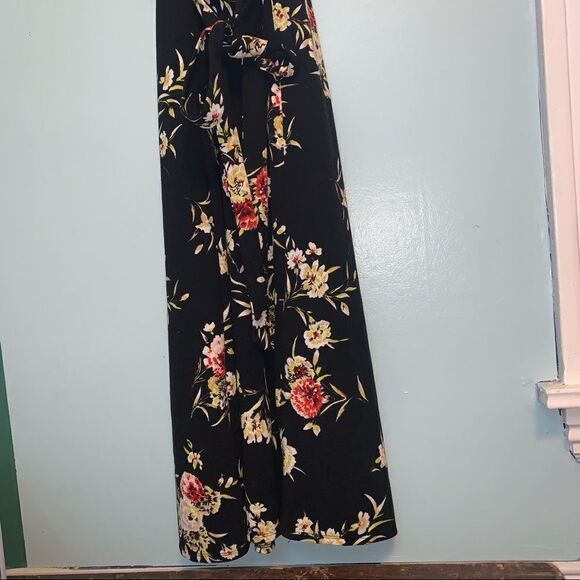 Fourteenth Place Floral Maxi Dress Small - Picture 5 of 5